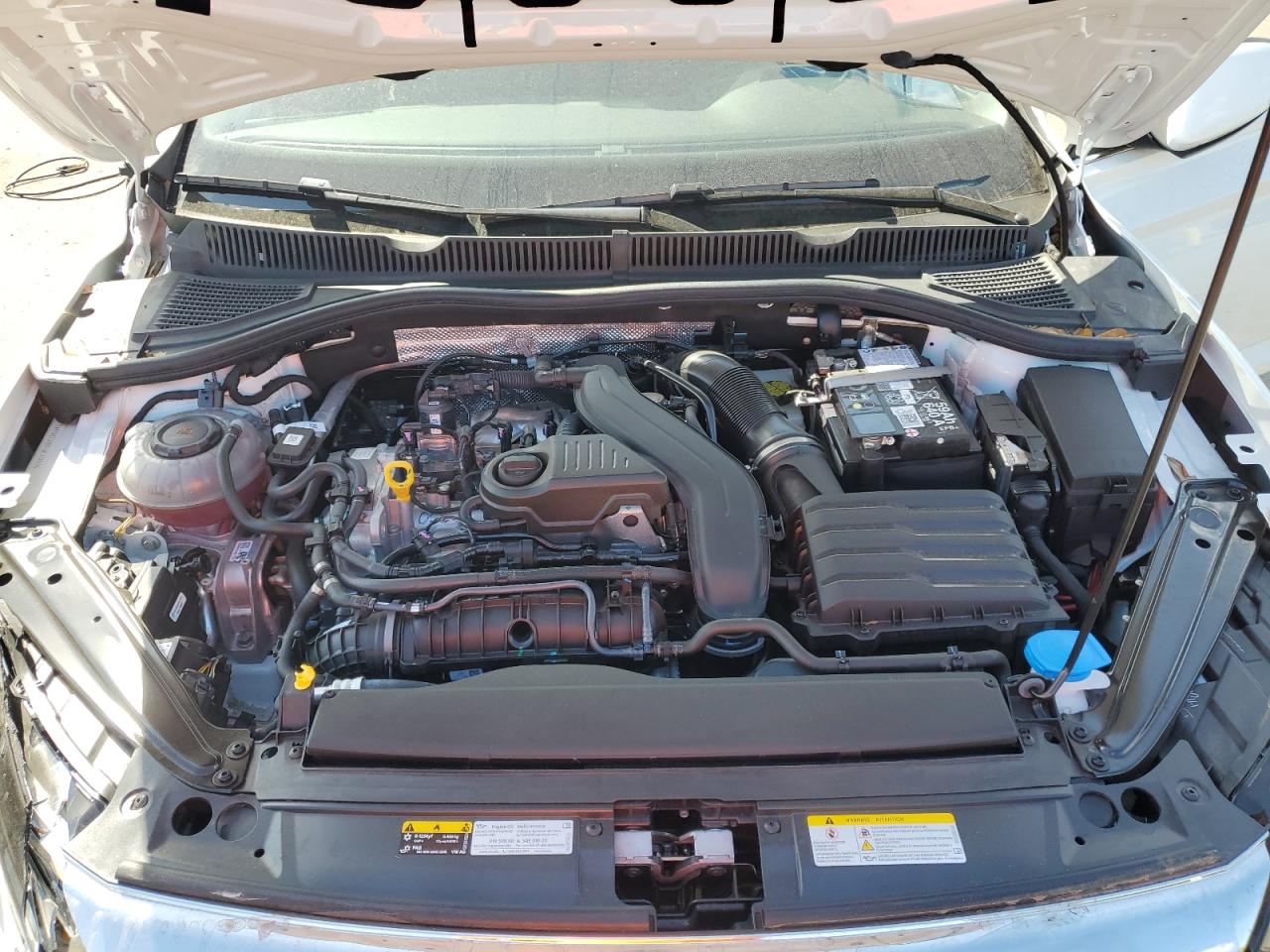 2024 Volkswagen Jetta - Image 13