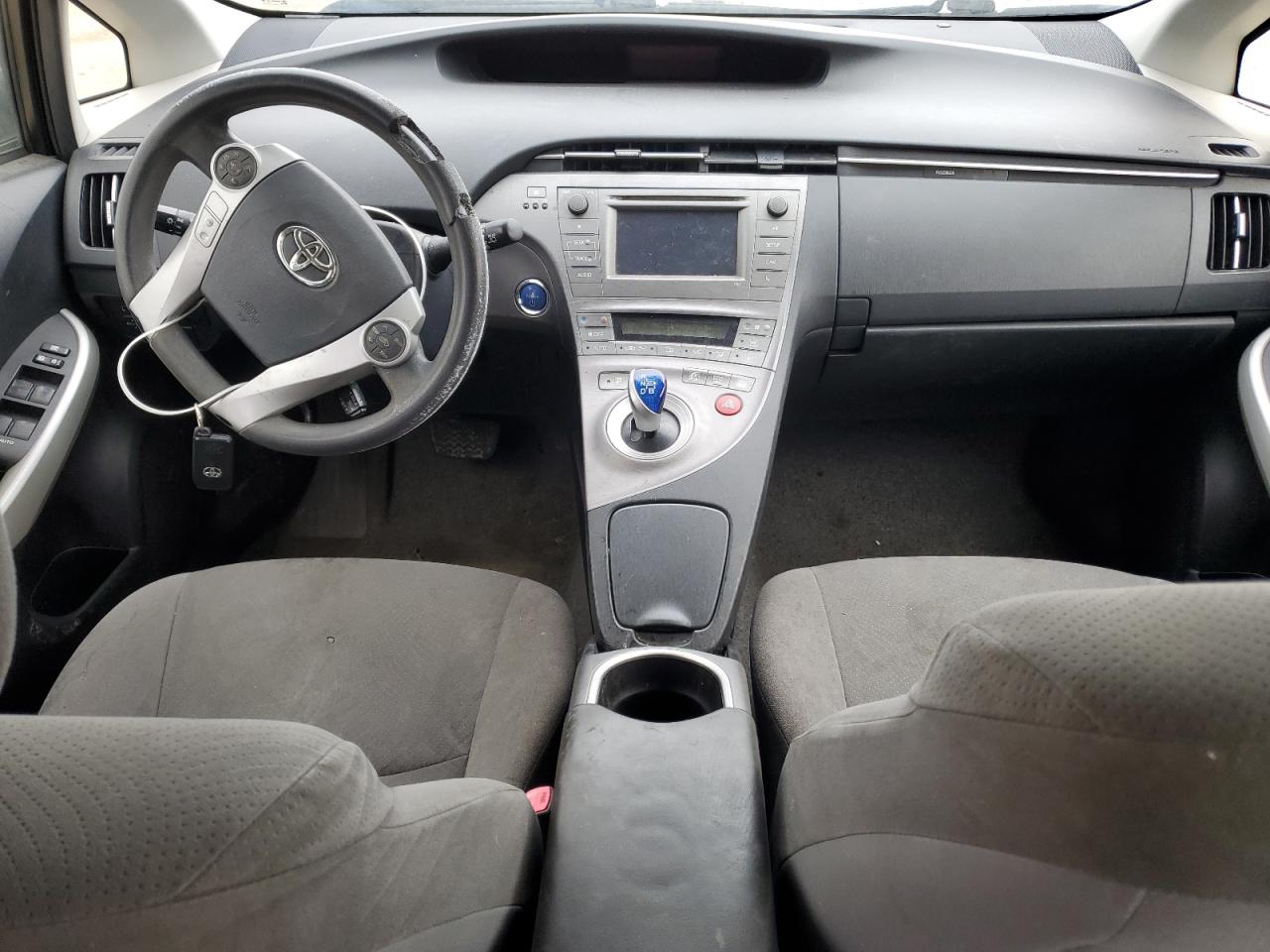 2013 Toyota Prius - Image 8