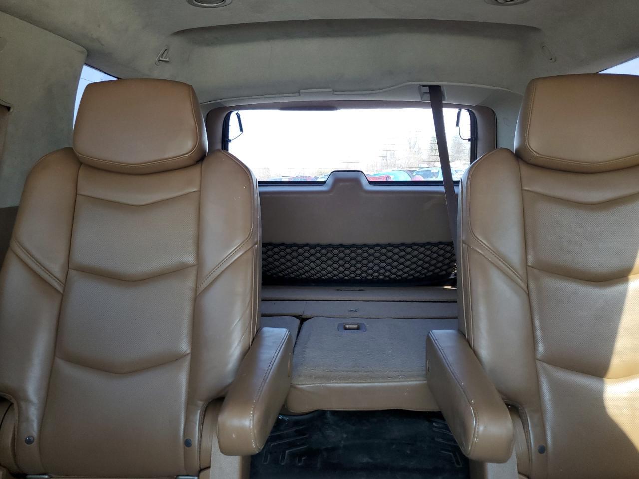 2016 Cadillac Escalade - Image 10