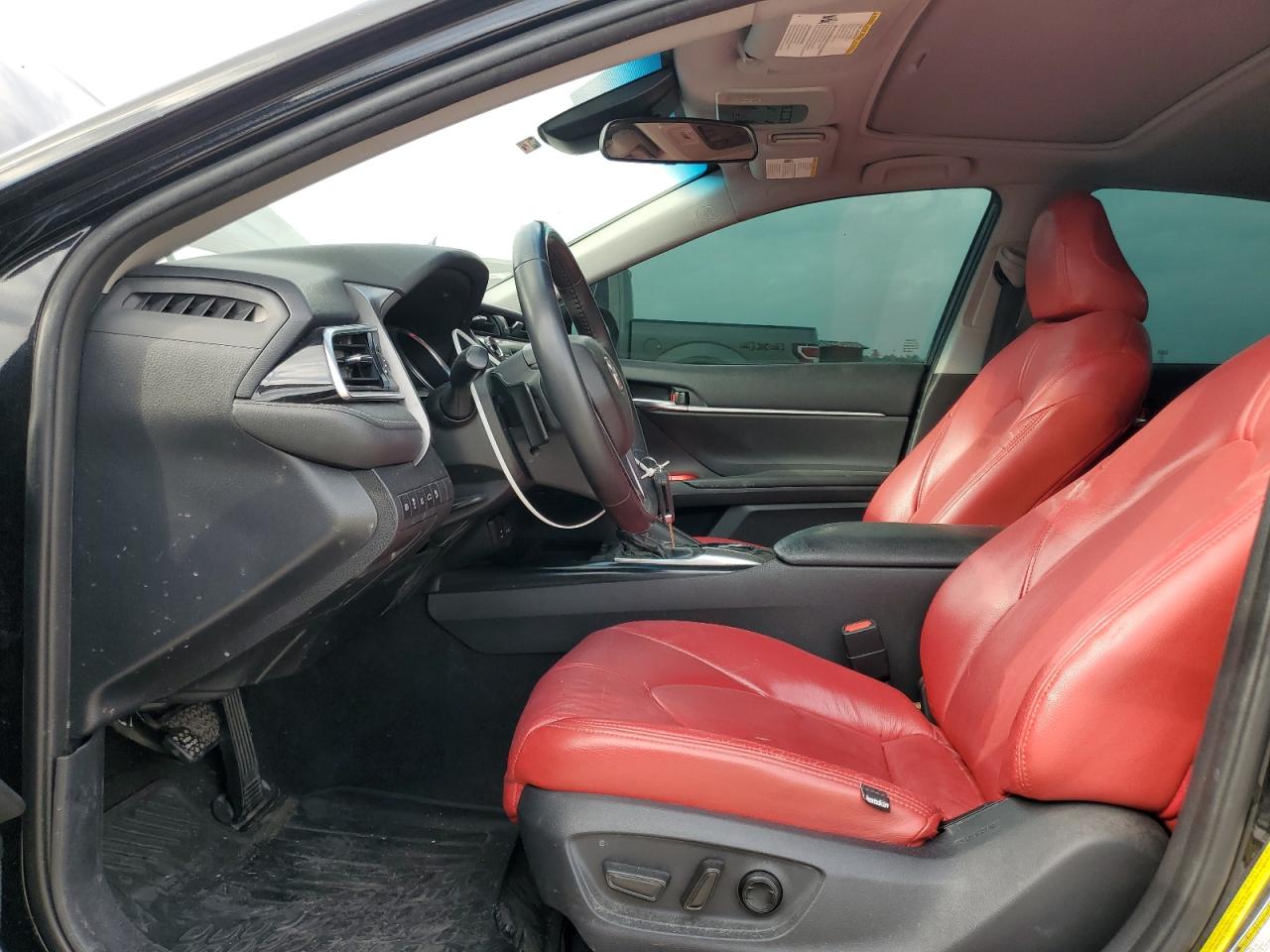 2018 Toyota Camry - Image 7