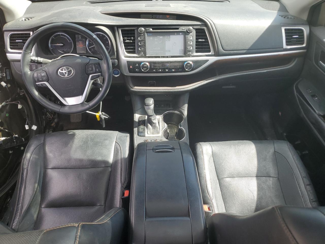 2016 Toyota Highlander - Image 8