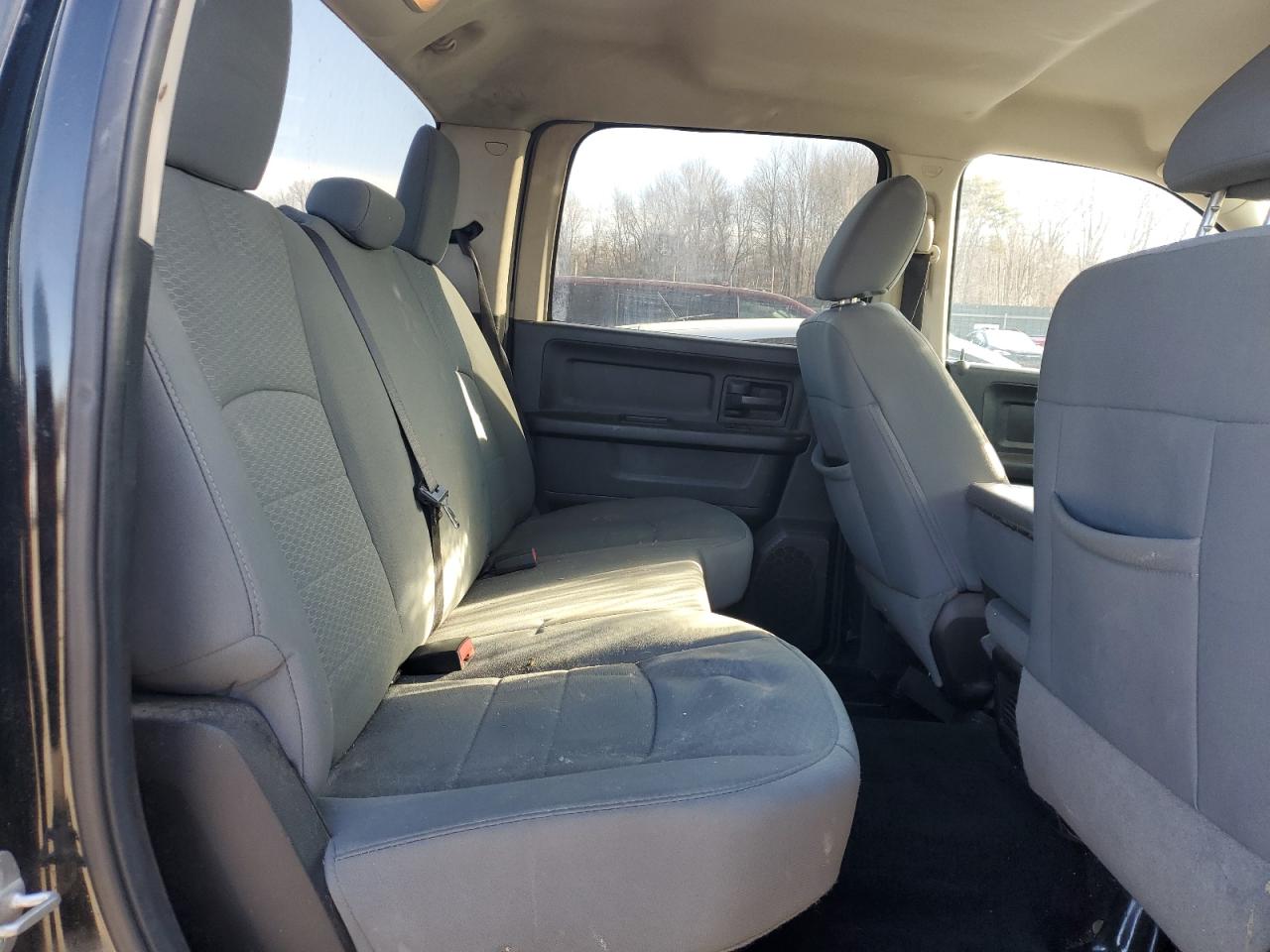 2014 RAM 1500 - Image 10