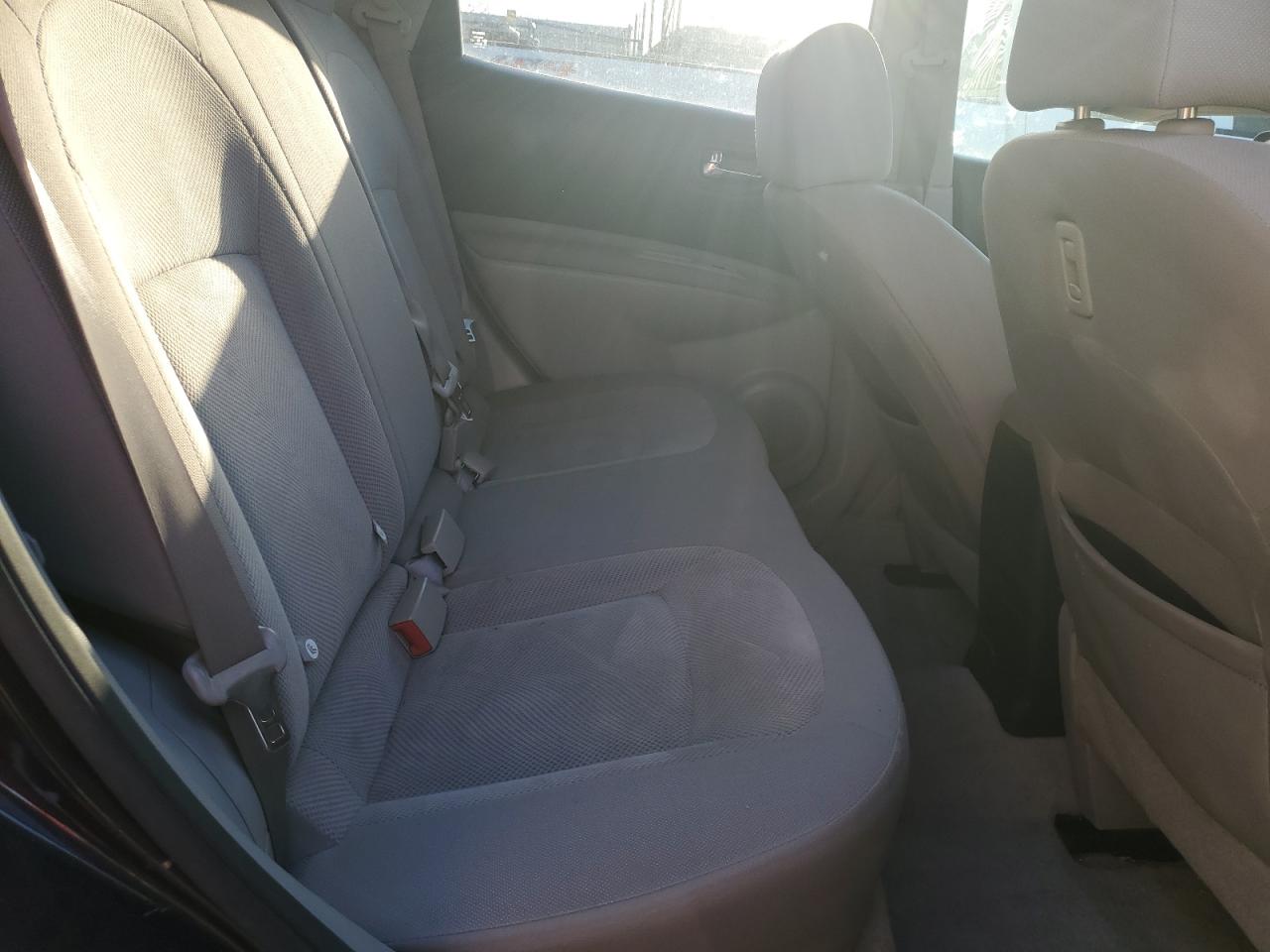 2013 Nissan Rogue - Image 11