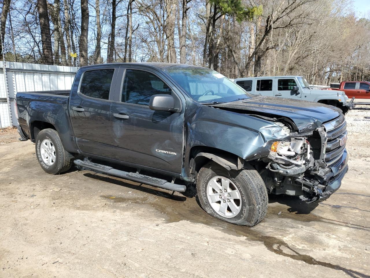 2017 GMC Canyon - Image 4