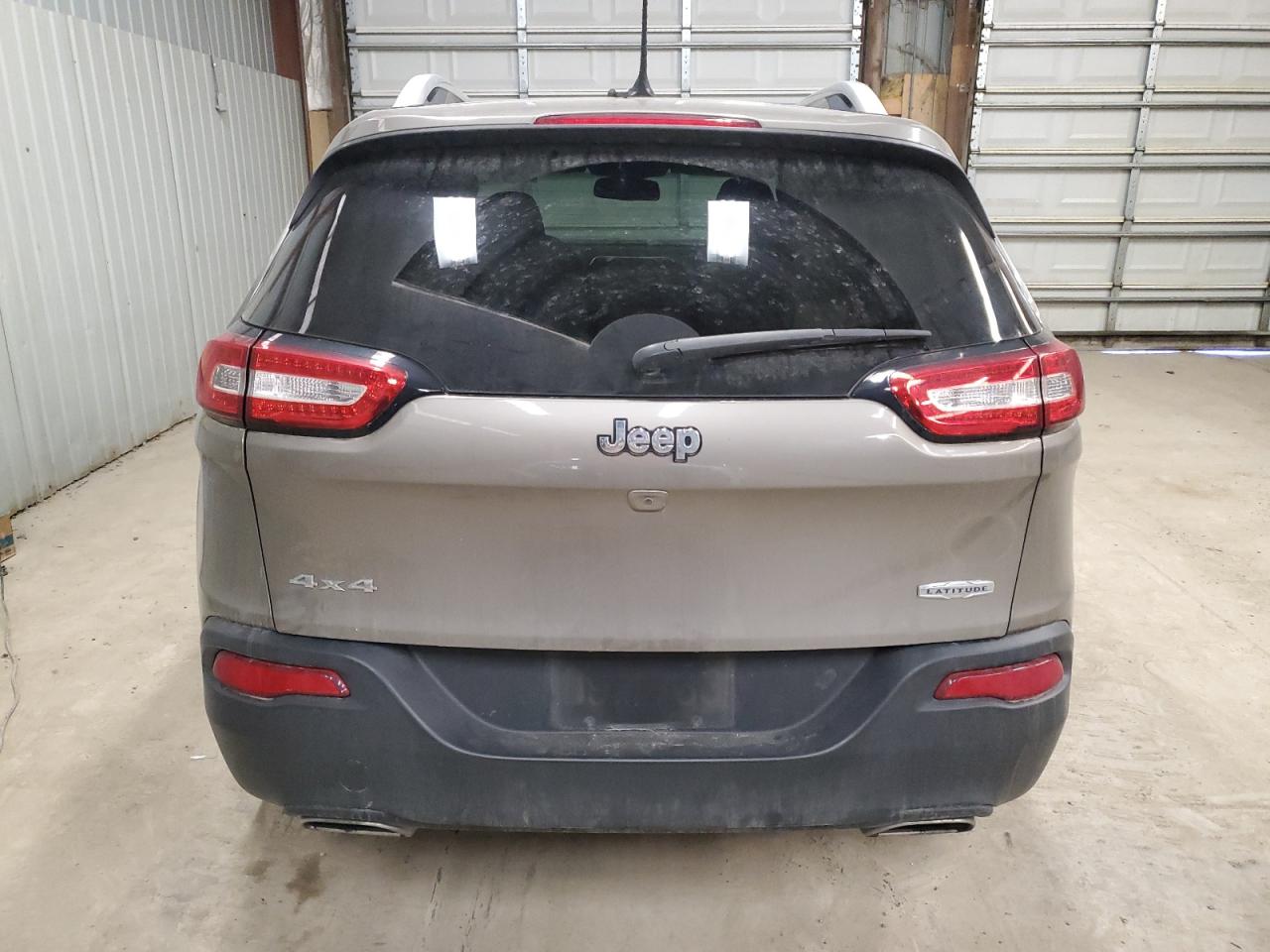 2018 Jeep Grand Cherokee - Image 6