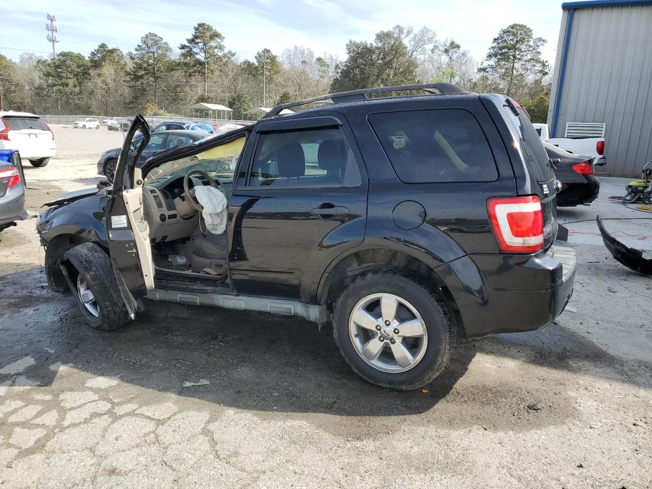 2010 Ford Escape - Image 2