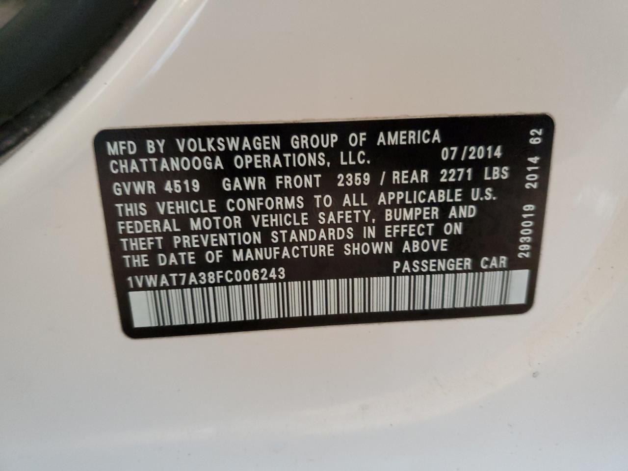 2015 Volkswagen Passat - Image 12