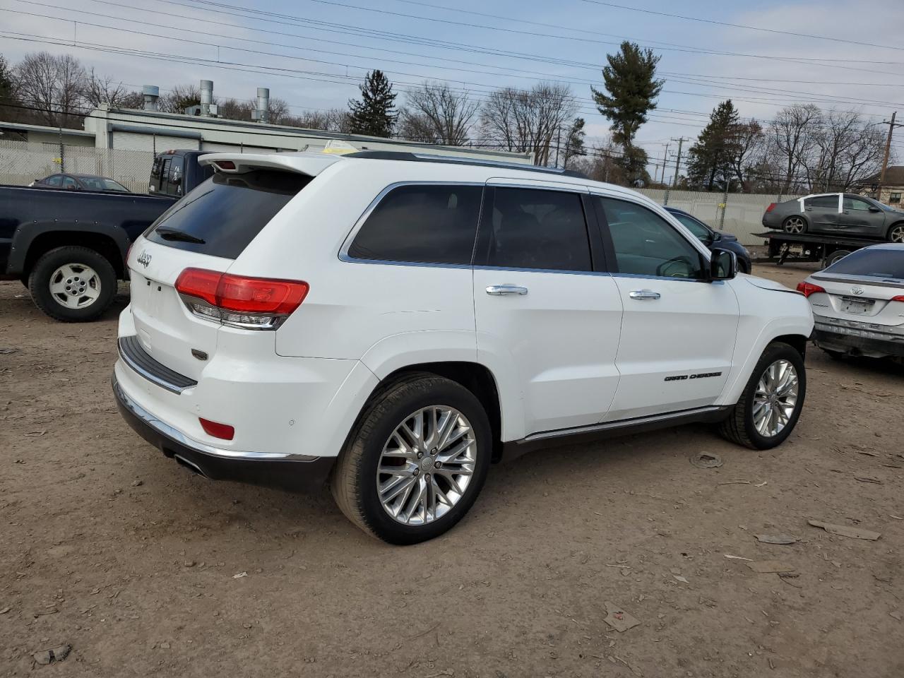 2018 Jeep Grand Cherokee - Image 3