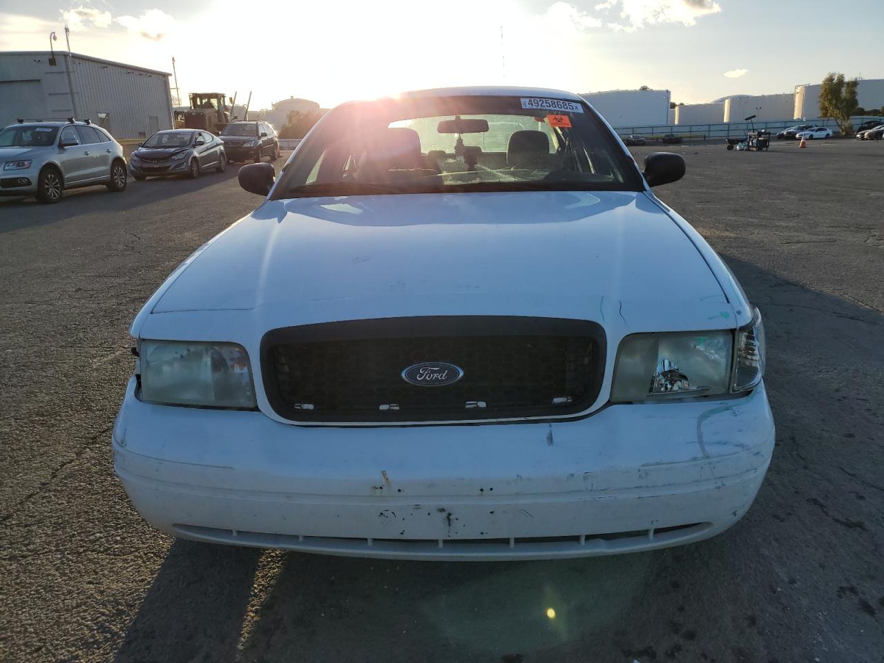 2007 Ford Crown Victoria - Image 5