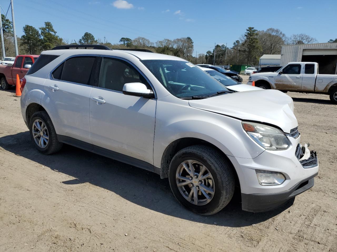 2017 Chevrolet Equinox - Image 4