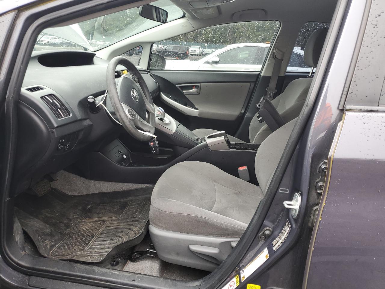 2014 Toyota Prius - Image 7