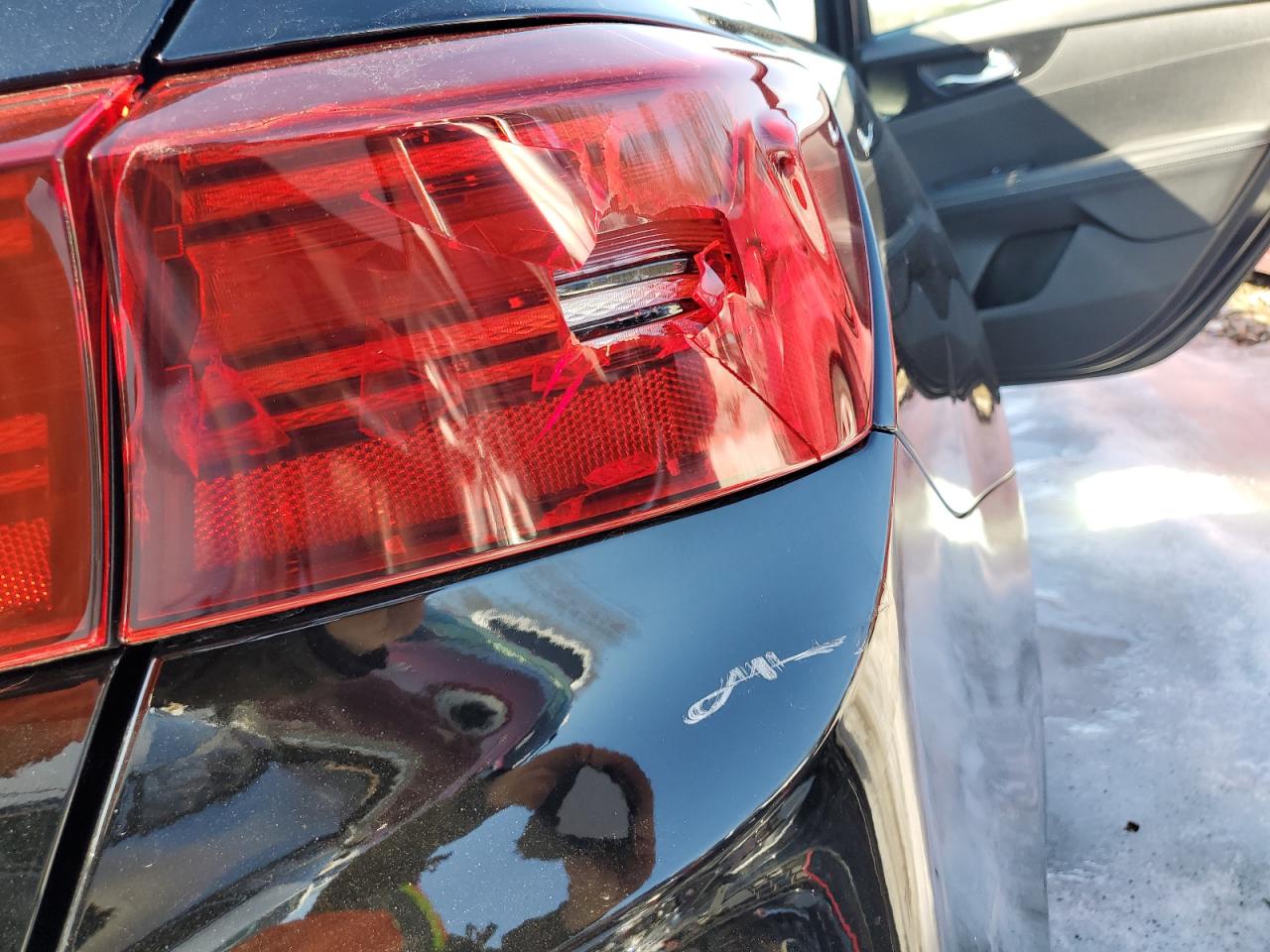 2024 Kia Forte - Image 10