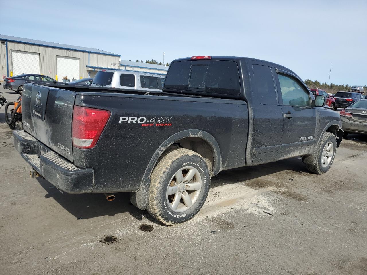 2010 Nissan Titan - Image 3