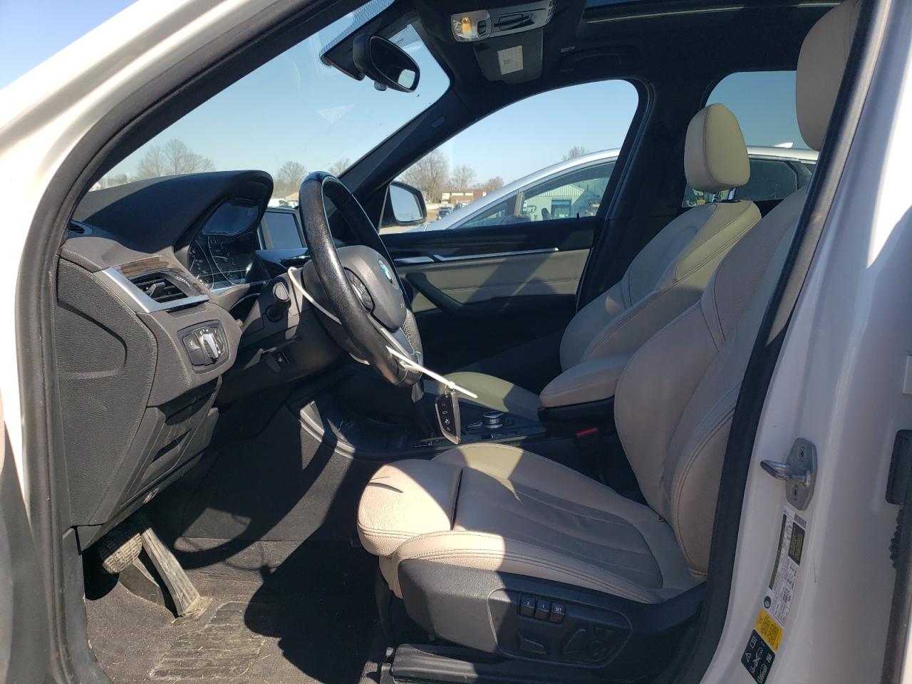 2017 BMW X1 - Image 7