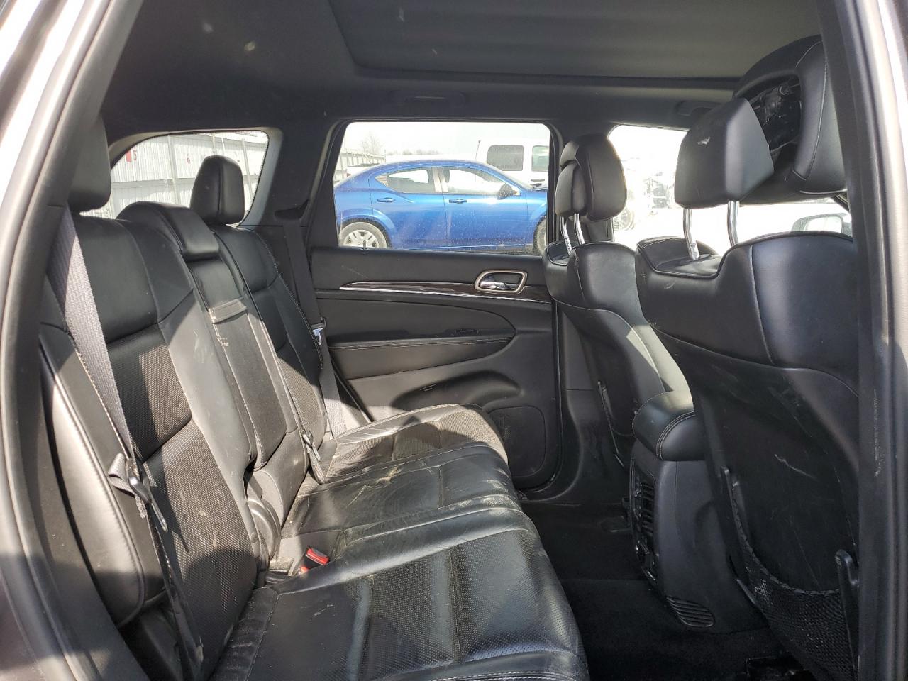 2014 Jeep Grand Cherokee - Image 11