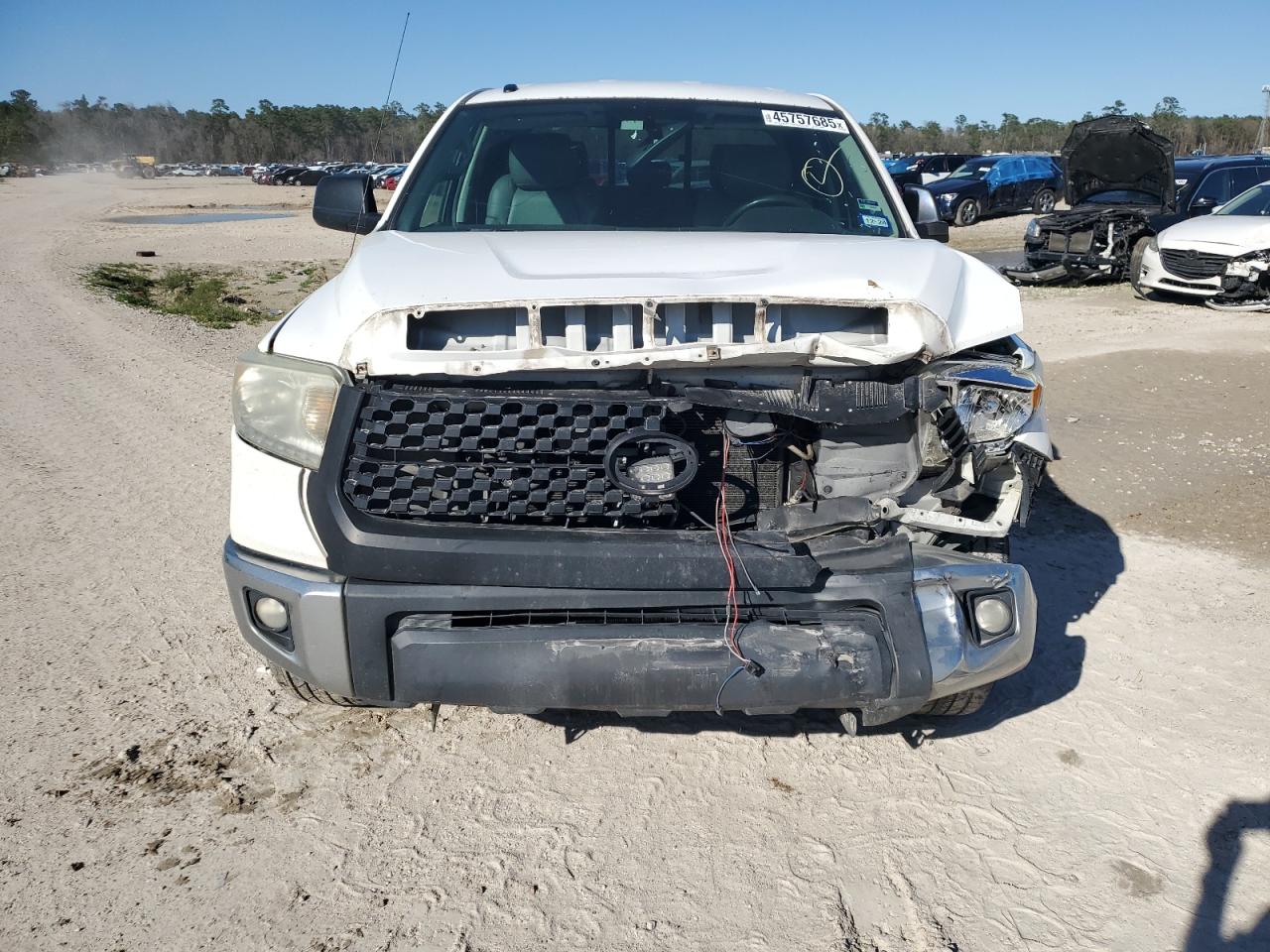 2014 Toyota Tundra - Image 5