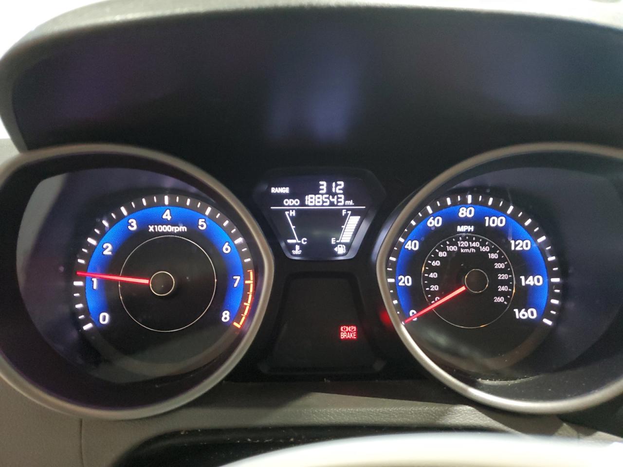 2013 Hyundai Elantra - Image 9