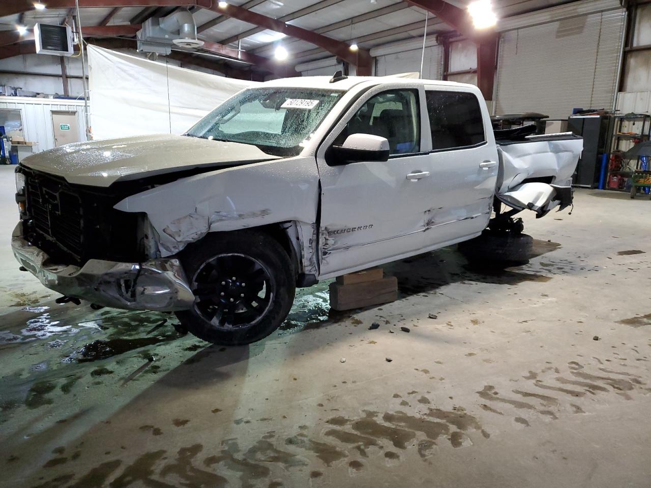 2018 Chevrolet Silverado K1500 Lt zu verkaufen in North Billerica, MA - All Over