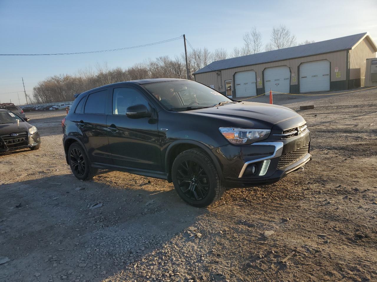 2018 Mitsubishi Outlander - Image 4