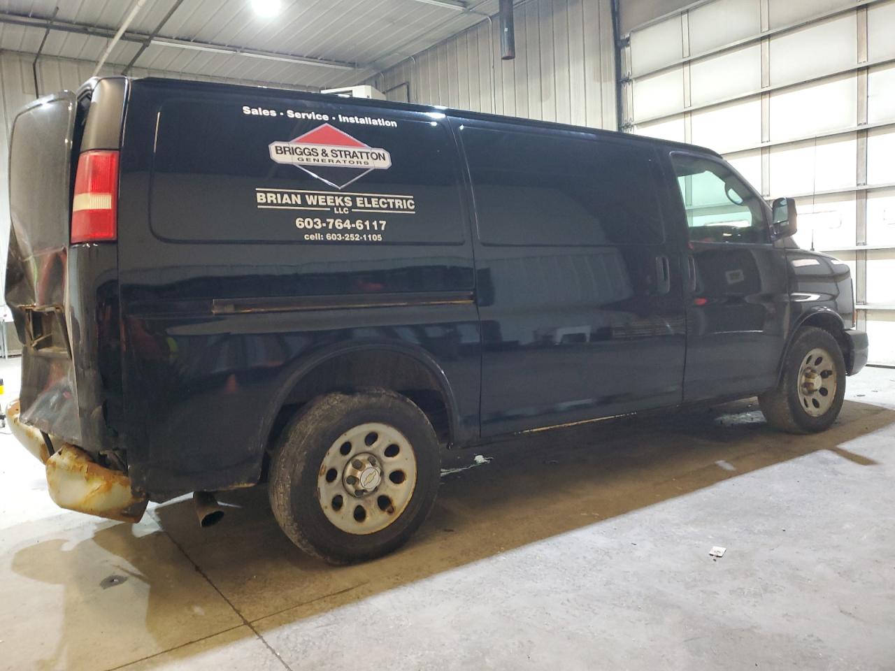 2013 Chevrolet Express - Image 3