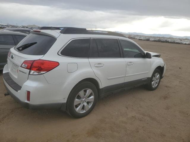  SUBARU OUTBACK 2012 White