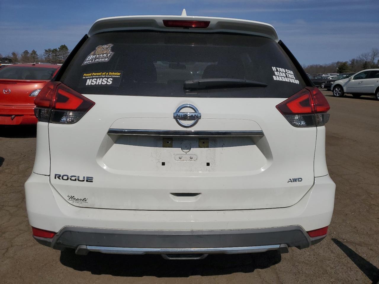2017 Nissan Rogue - Image 6