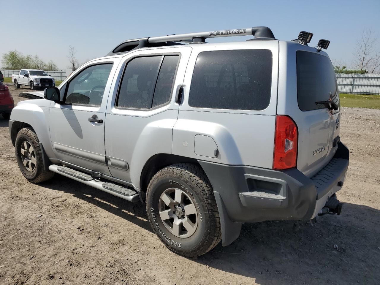 2011 Nissan XTerra - Image 2