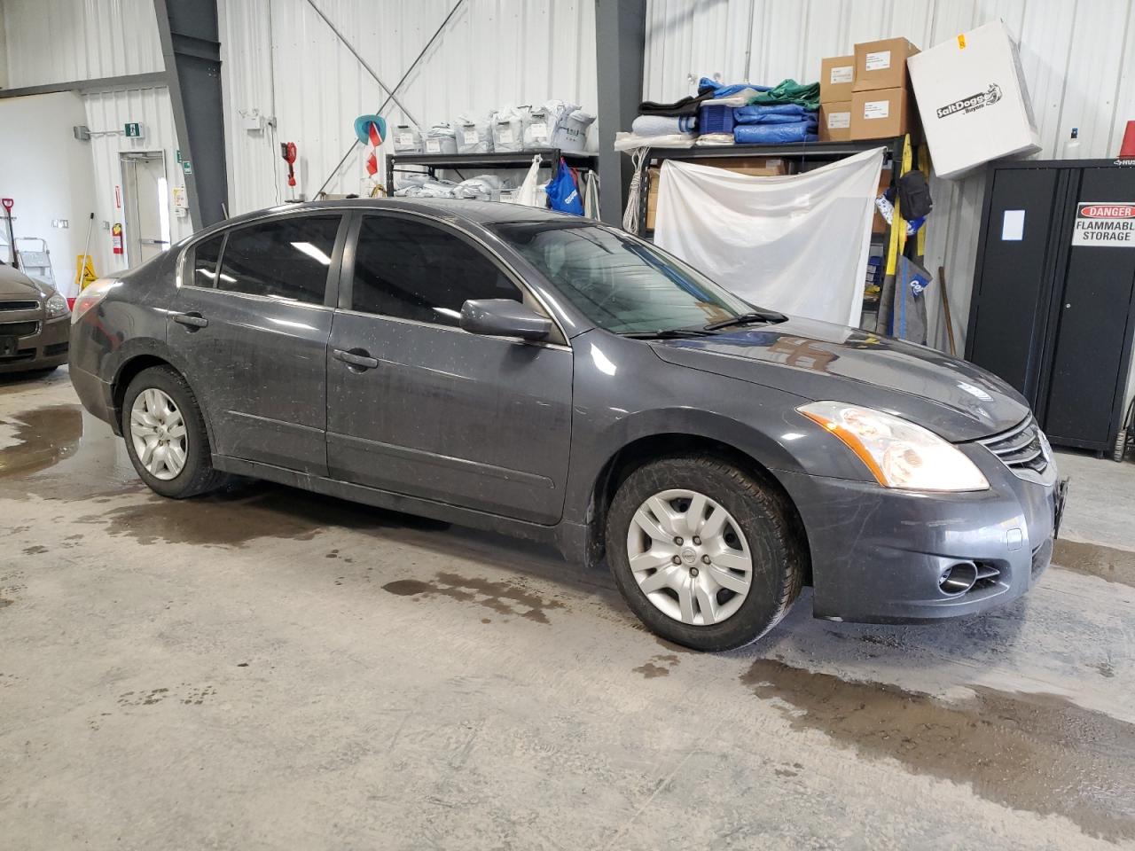 2012 Nissan Altima - Image 4