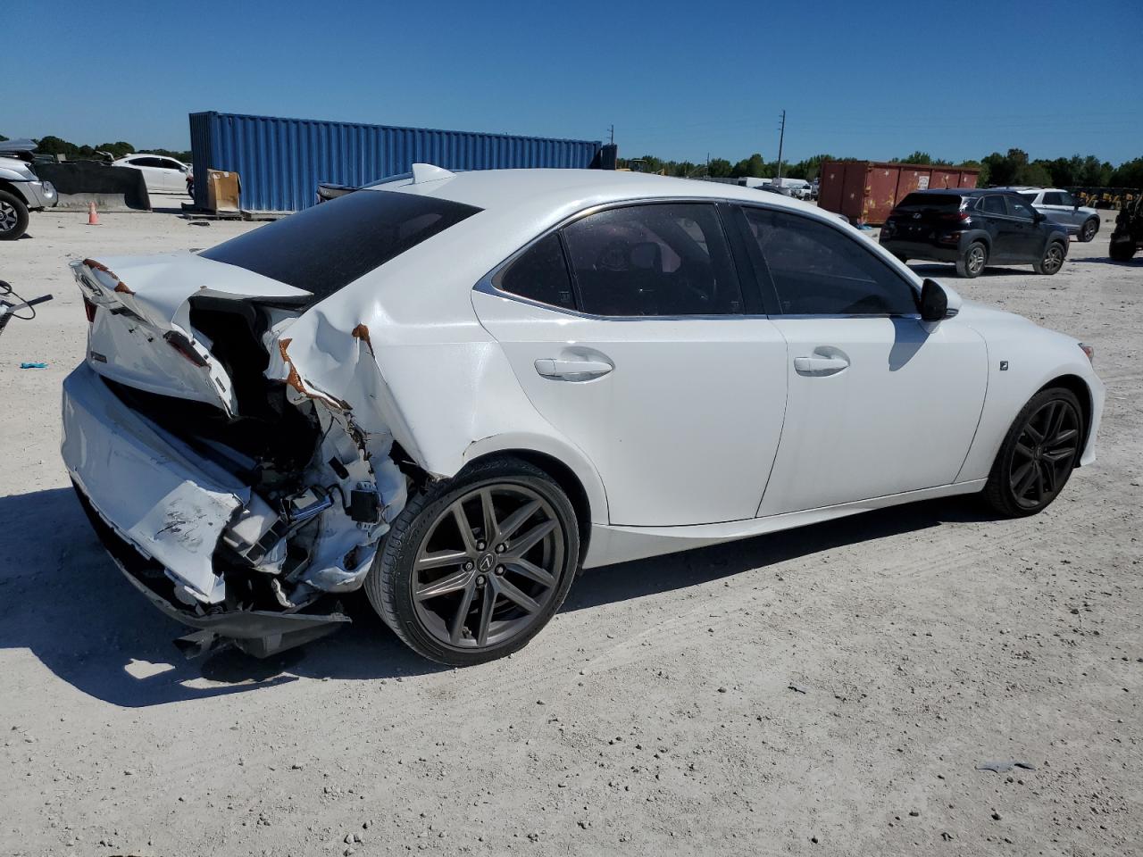 2016 Lexus IS - Image 3