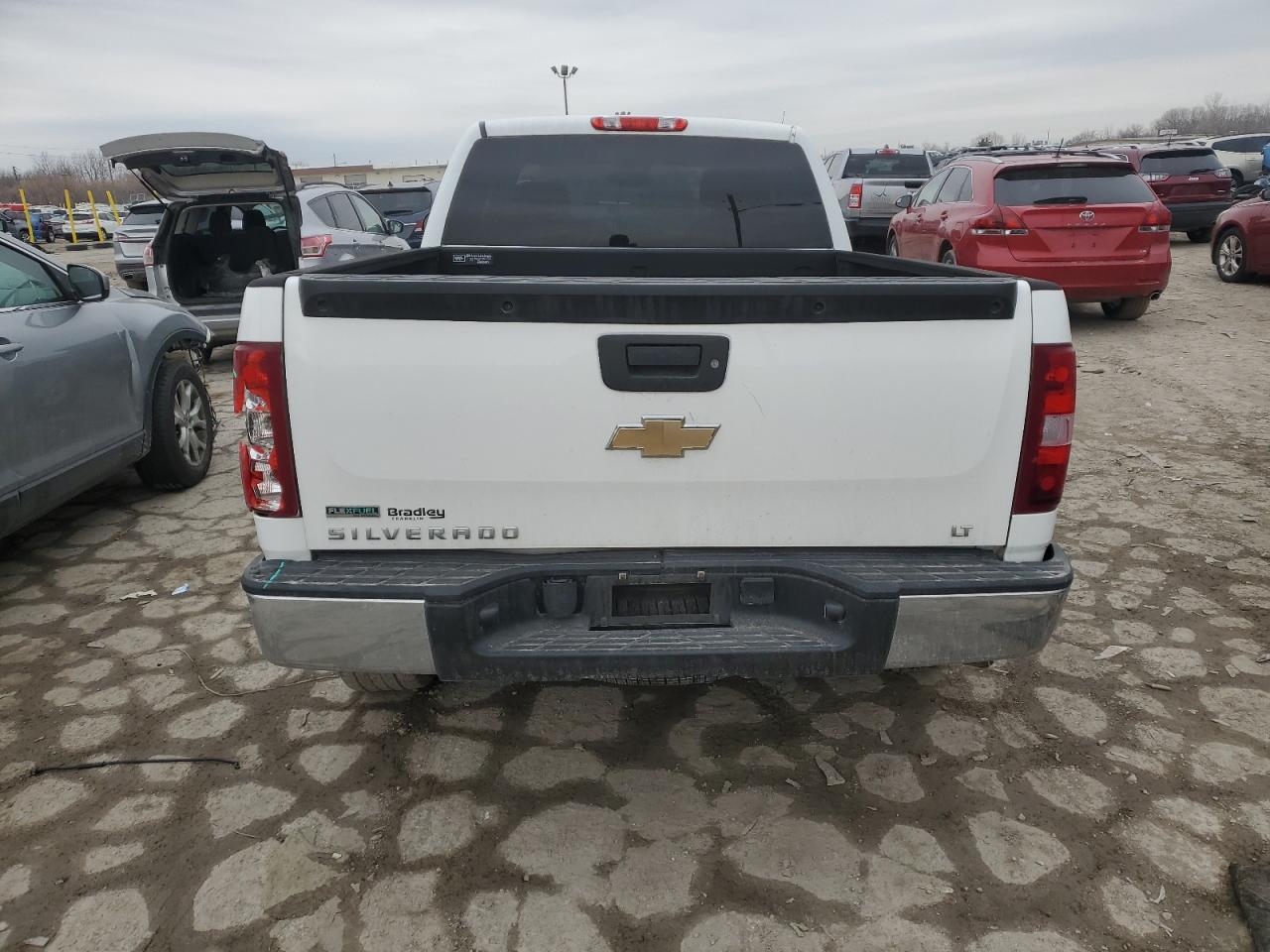 2011 Chevrolet Silverado - Image 6