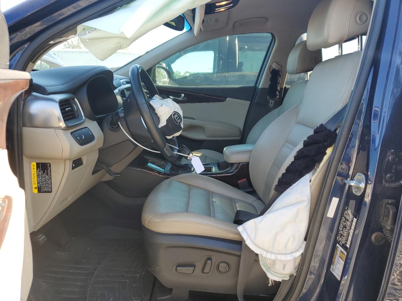 2017 Kia Sorento - Image 7