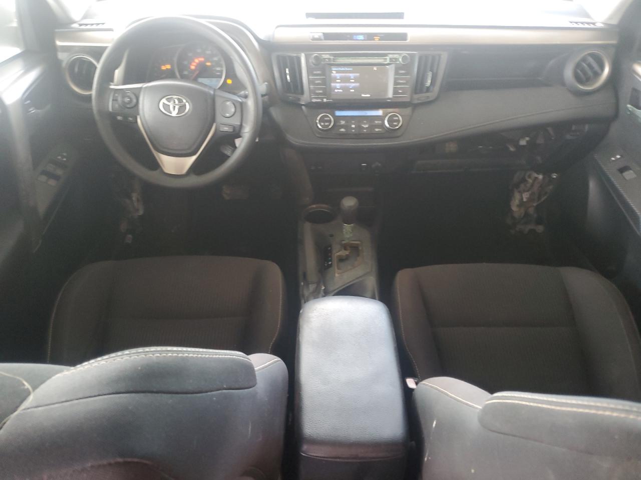 2015 Toyota RAV 4 - Image 8