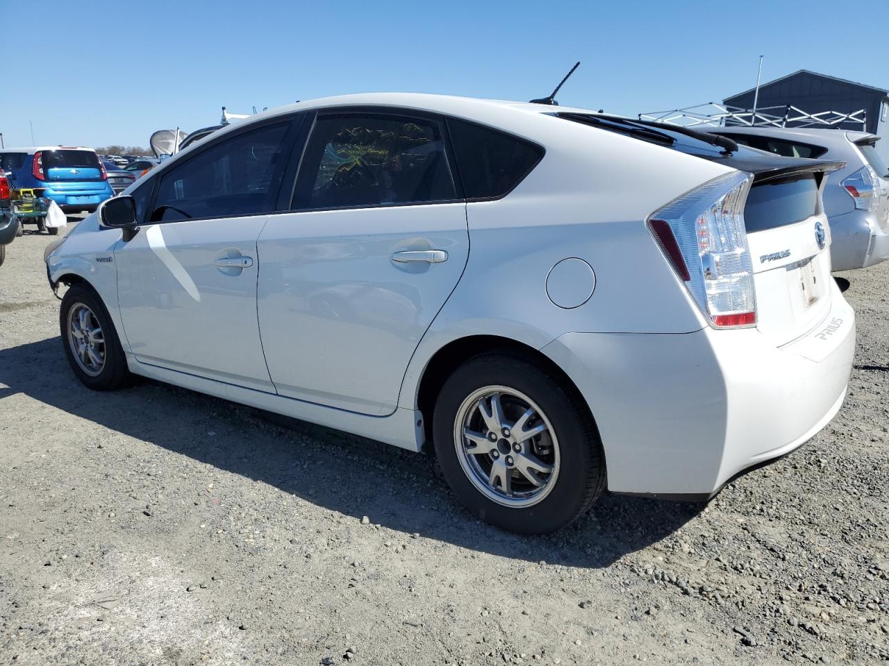 2010 Toyota Prius - Image 2