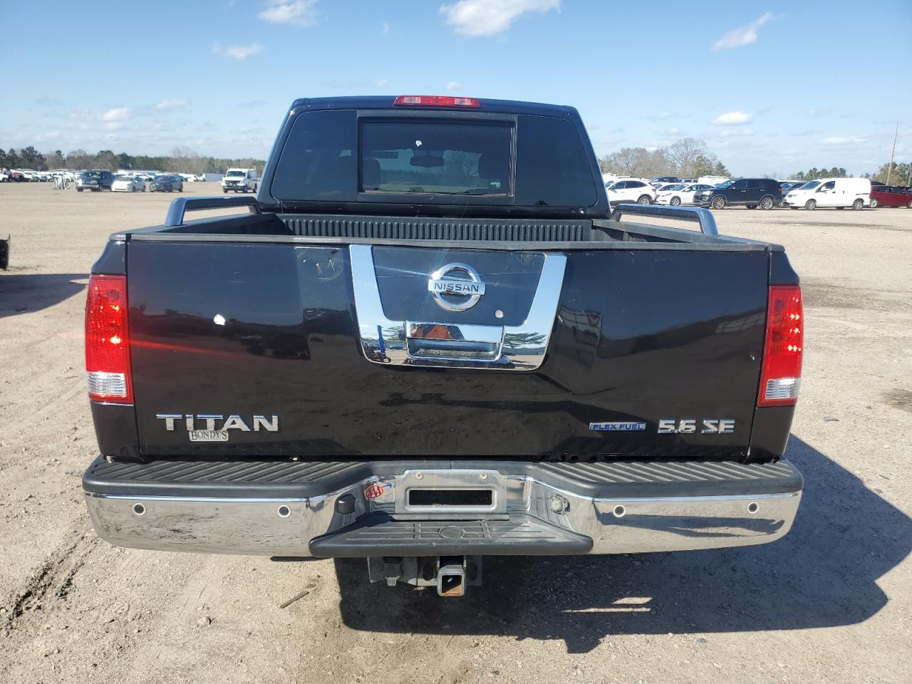 2010 Nissan Titan - Image 6