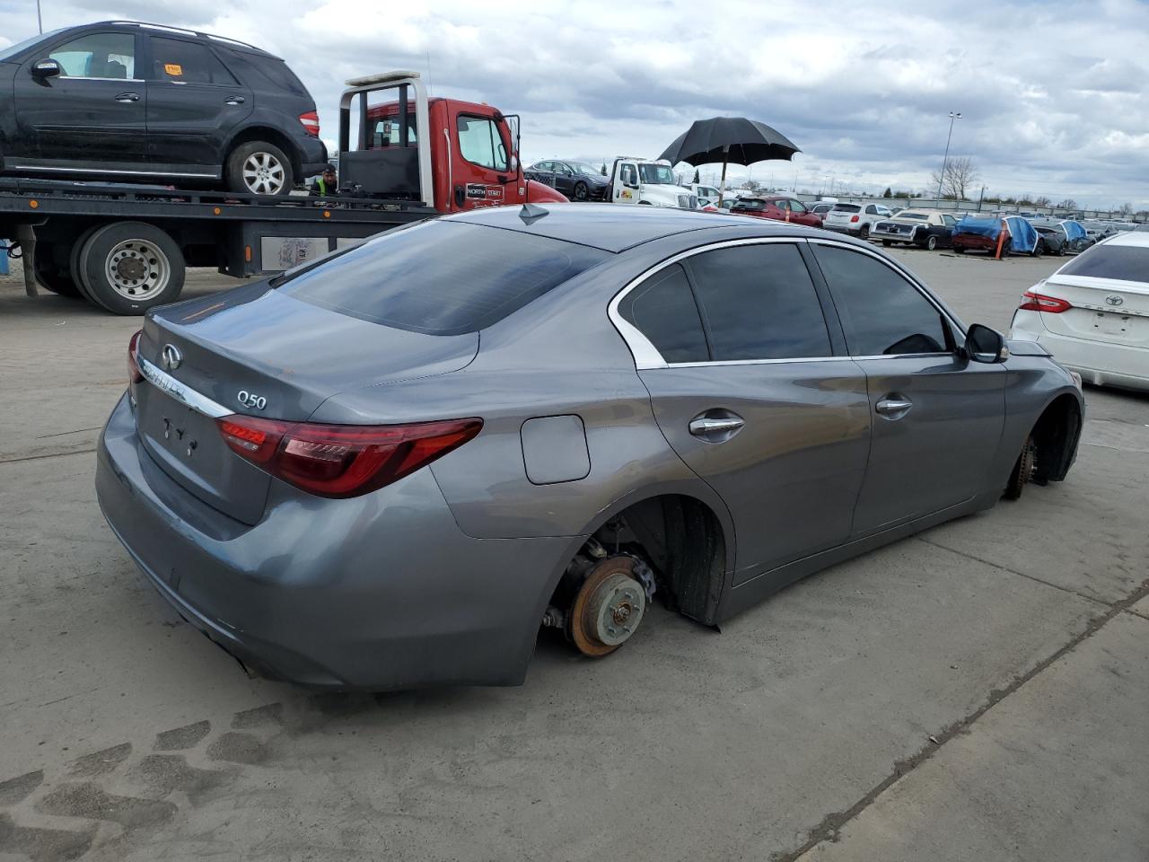 2018 Infiniti Q50 - Image 3
