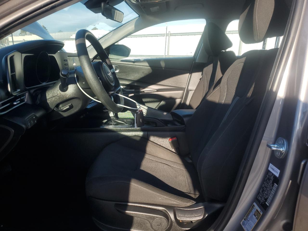 2023 Hyundai Elantra - Image 7
