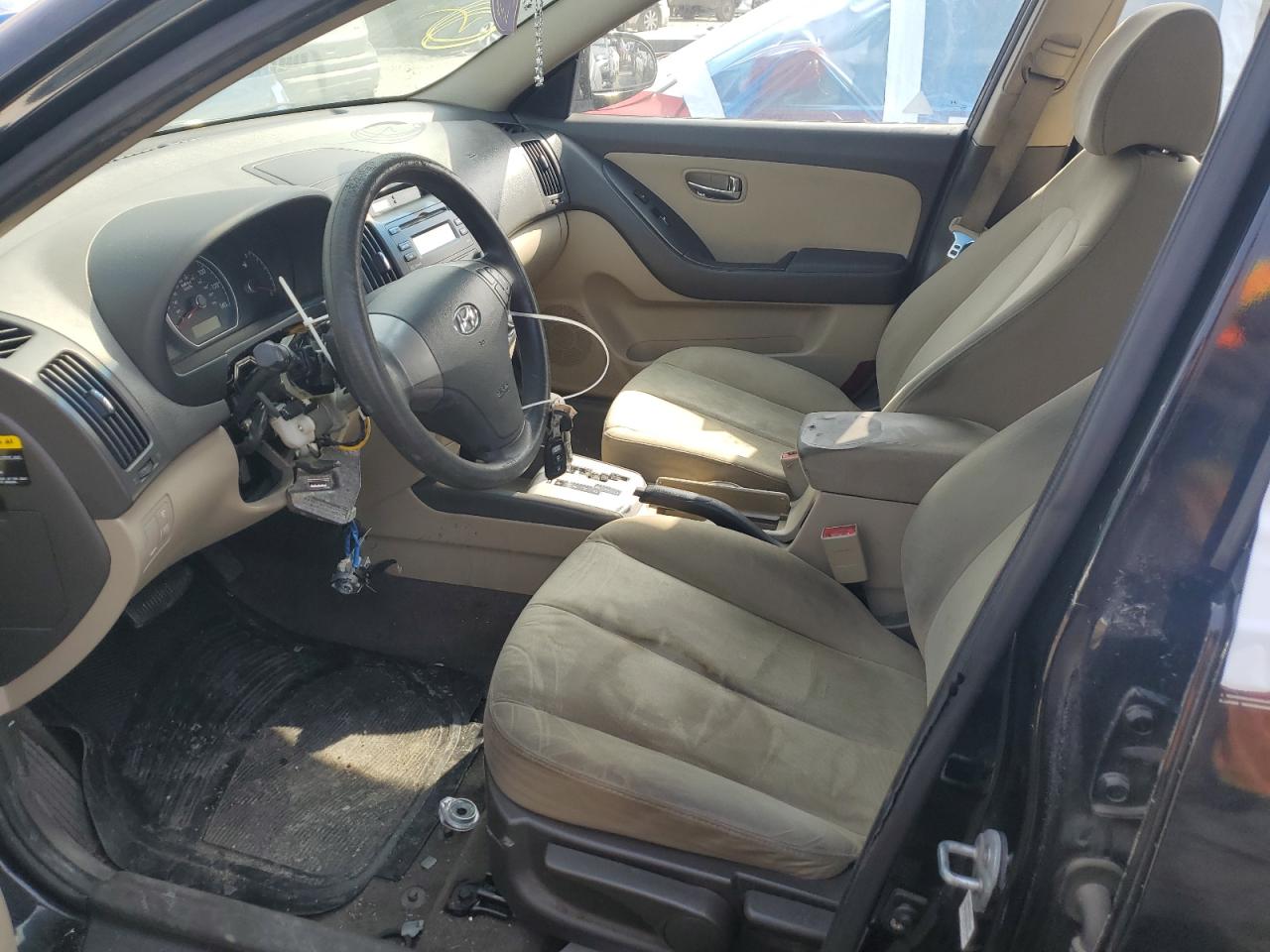 2010 Hyundai Elantra - Image 7