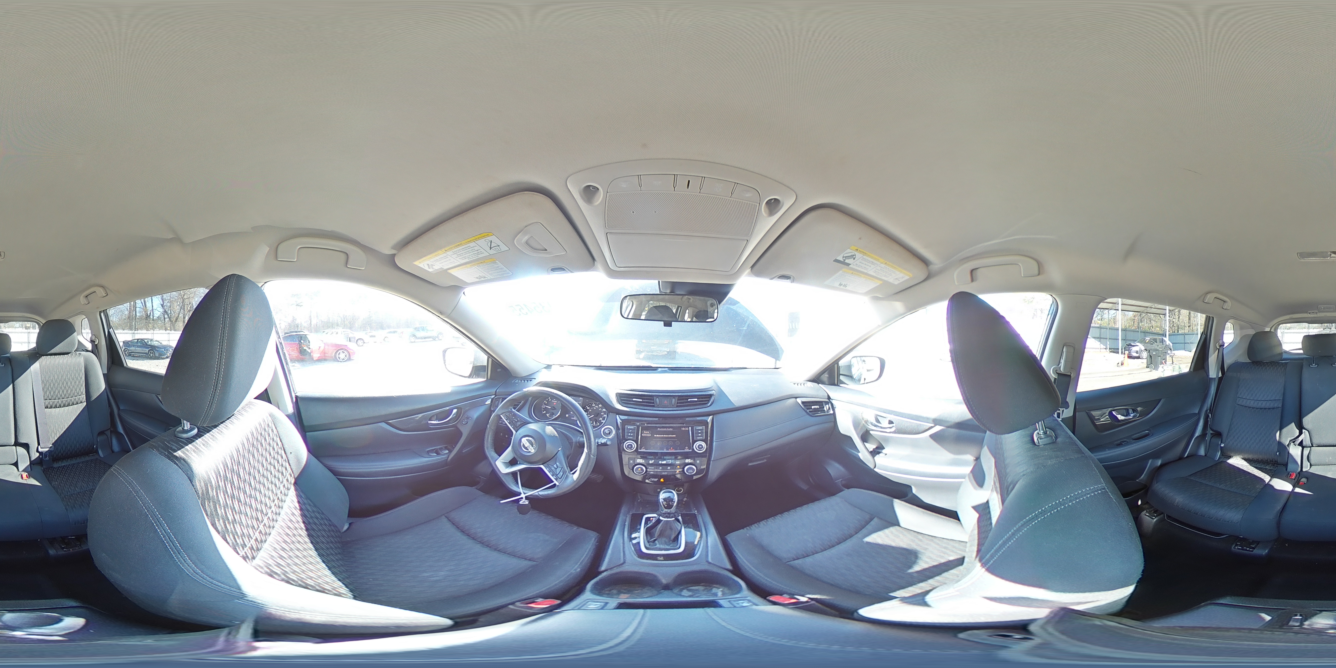 2019 Nissan Rogue - Image 15