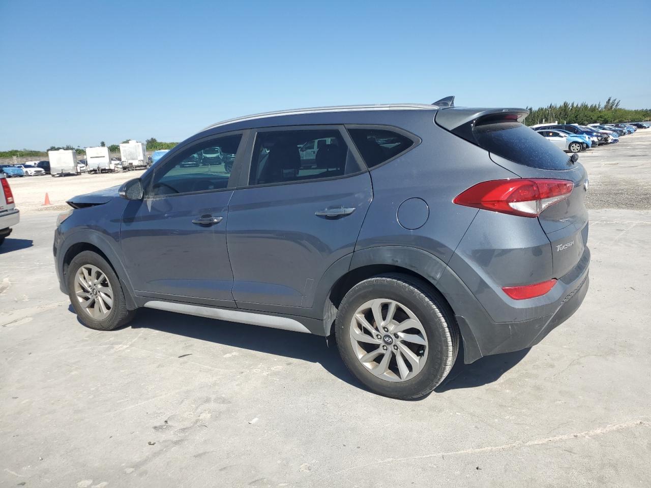 2018 Hyundai Tucson - Image 2