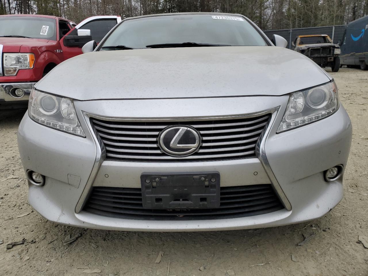 2014 Lexus ES - Image 5