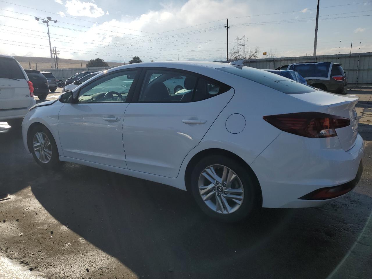 2019 Hyundai Elantra - Image 2