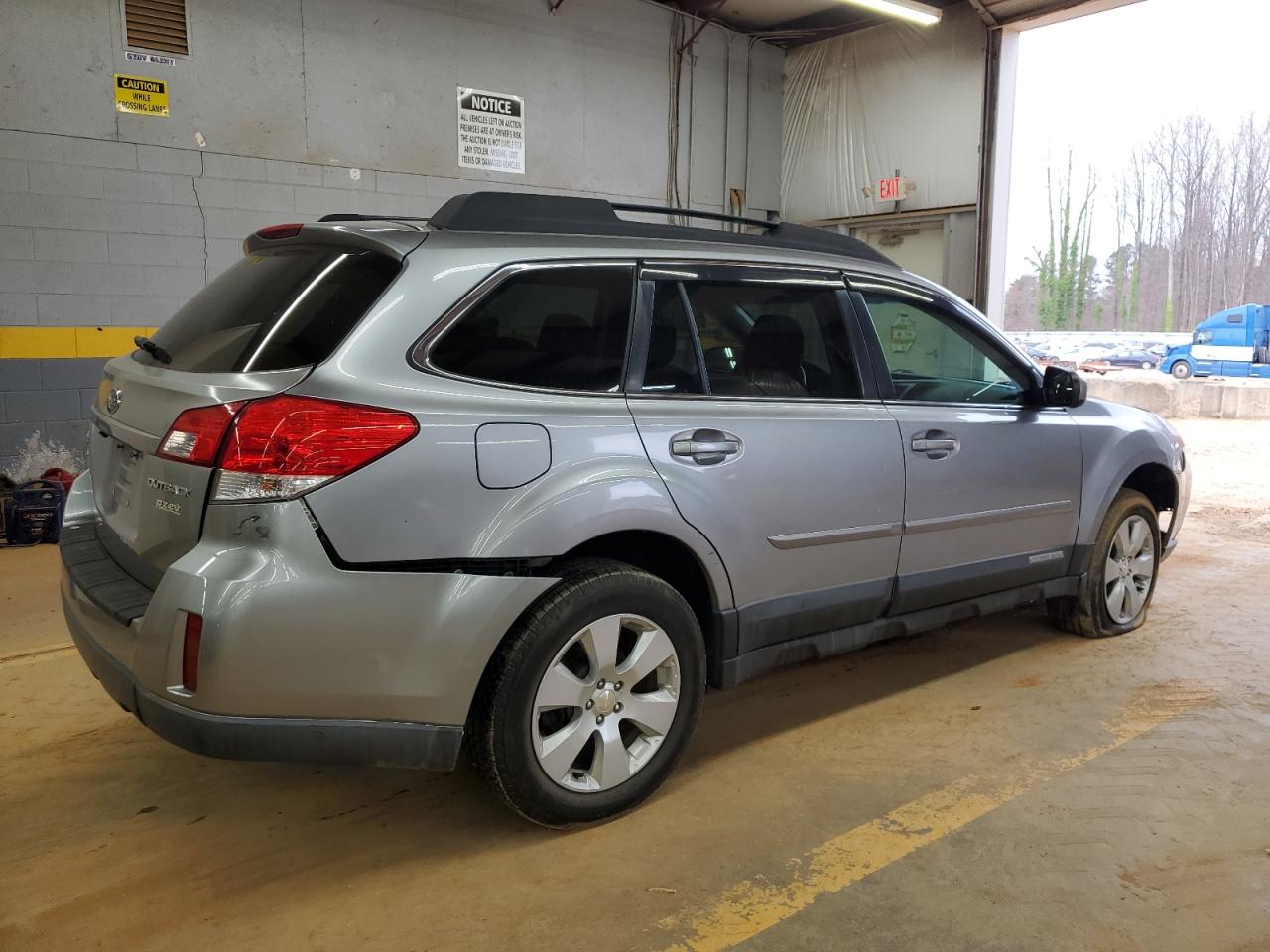 2011 Subaru Outback - Image 3