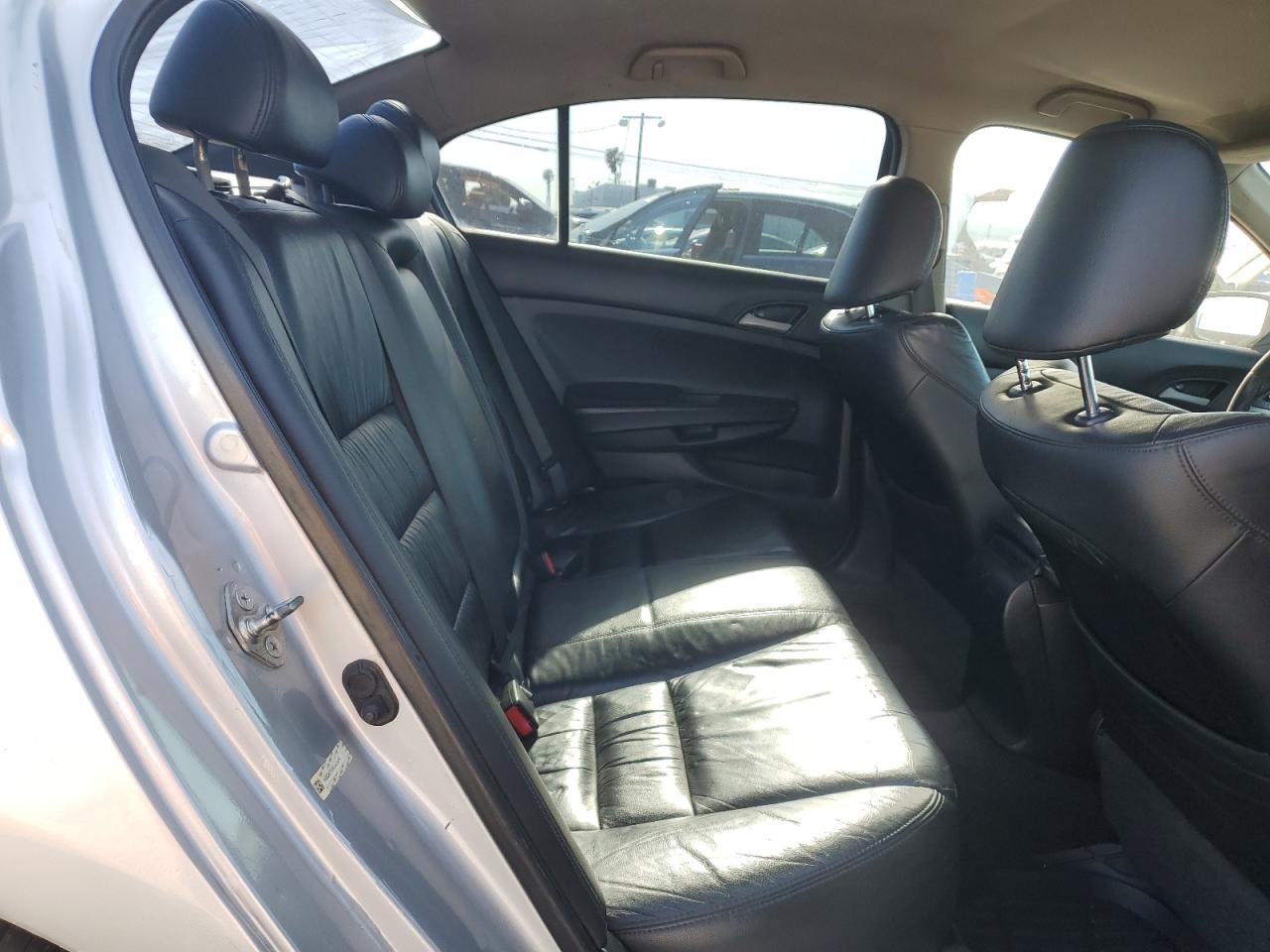 2012 Honda Accord - Image 10