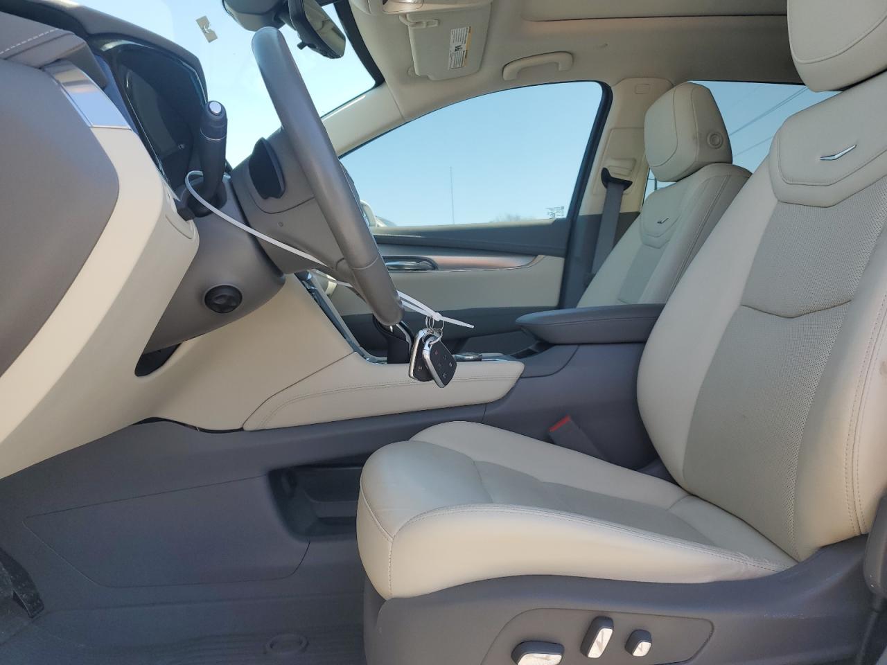2020 Cadillac XT5 - Image 7