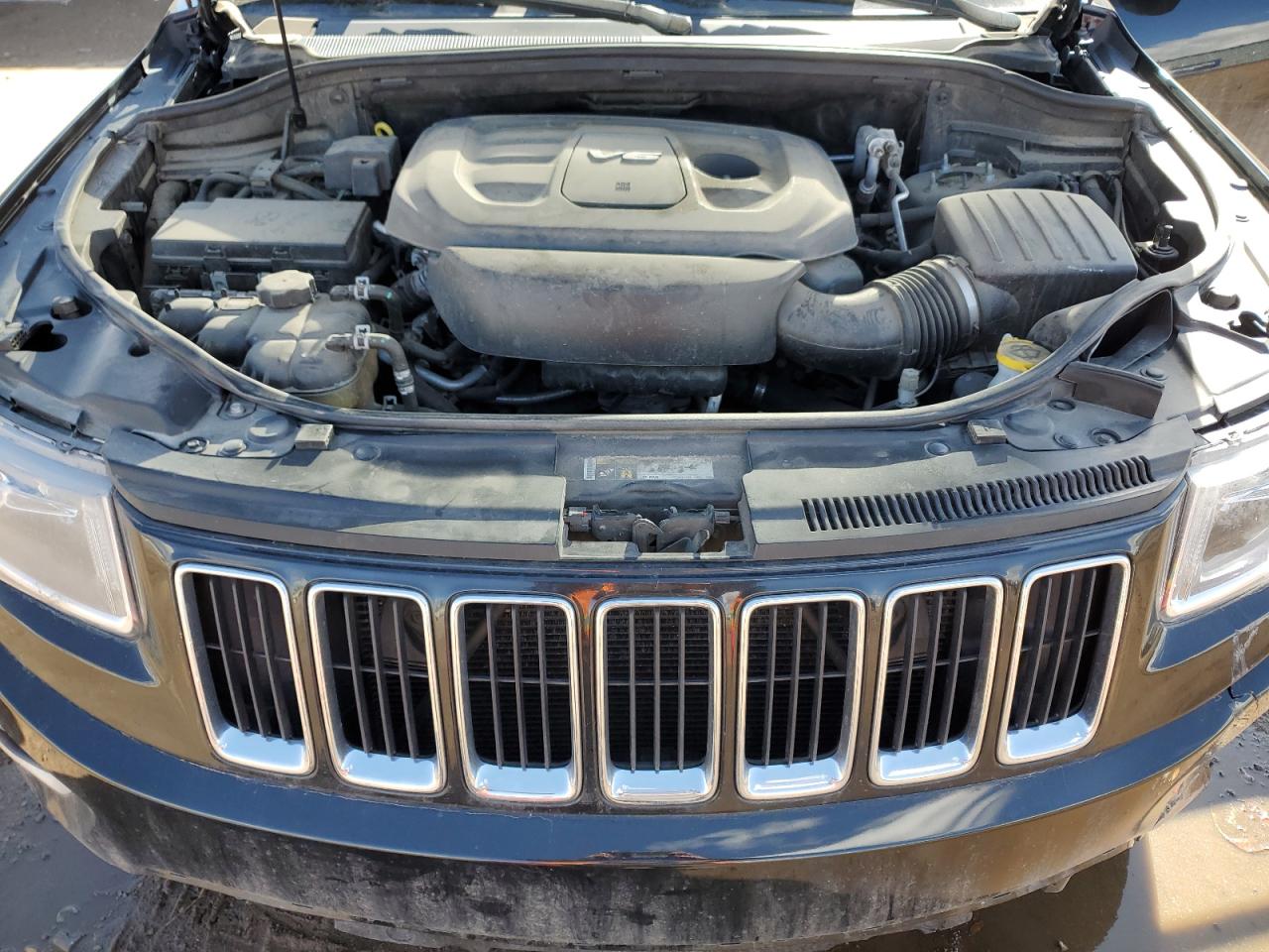 2016 Jeep Grand Cherokee - Image 12