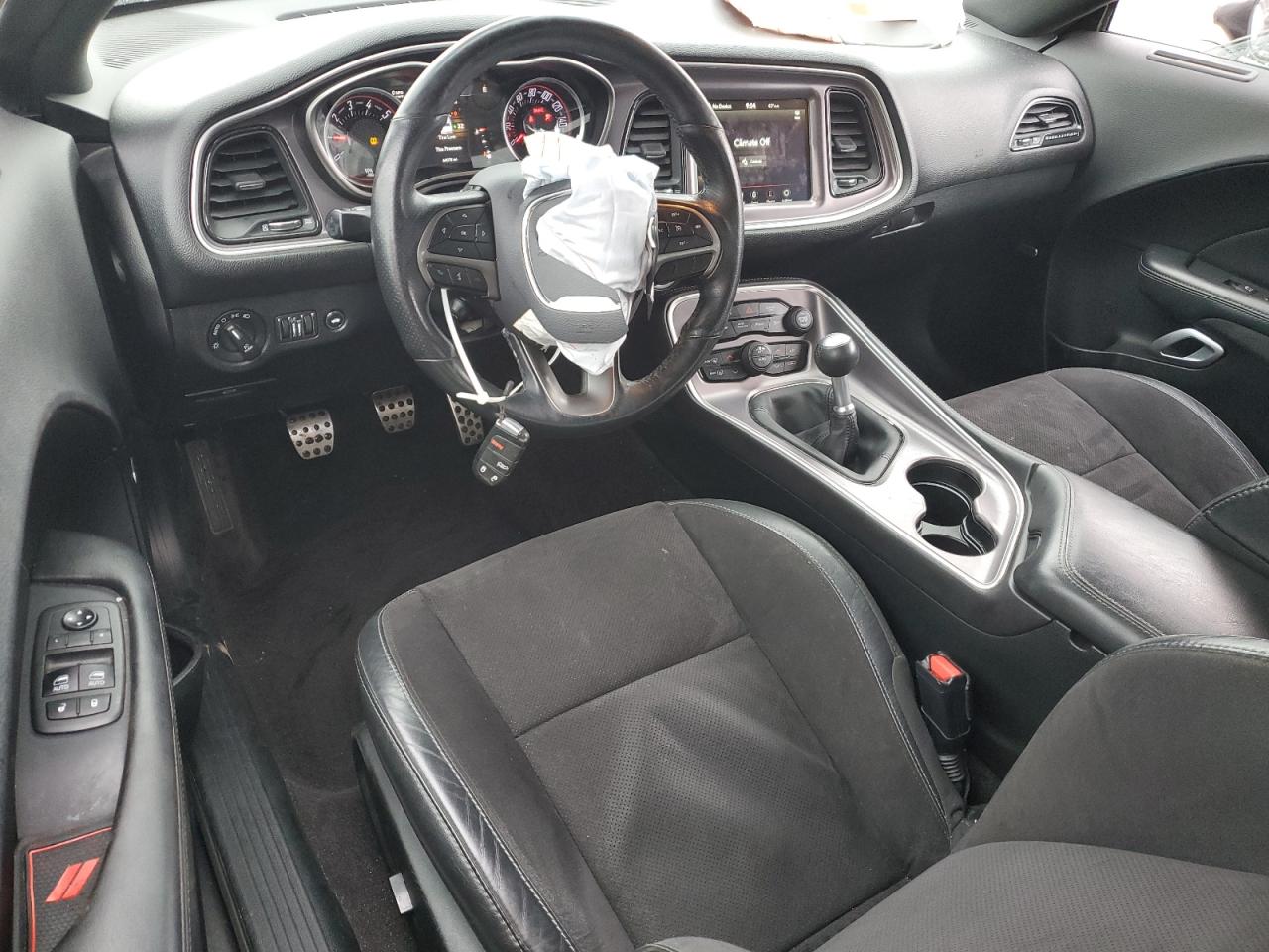 2019 Dodge Challenger - Image 8