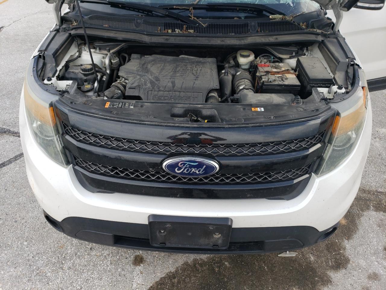 2015 Ford Explorer - Image 13