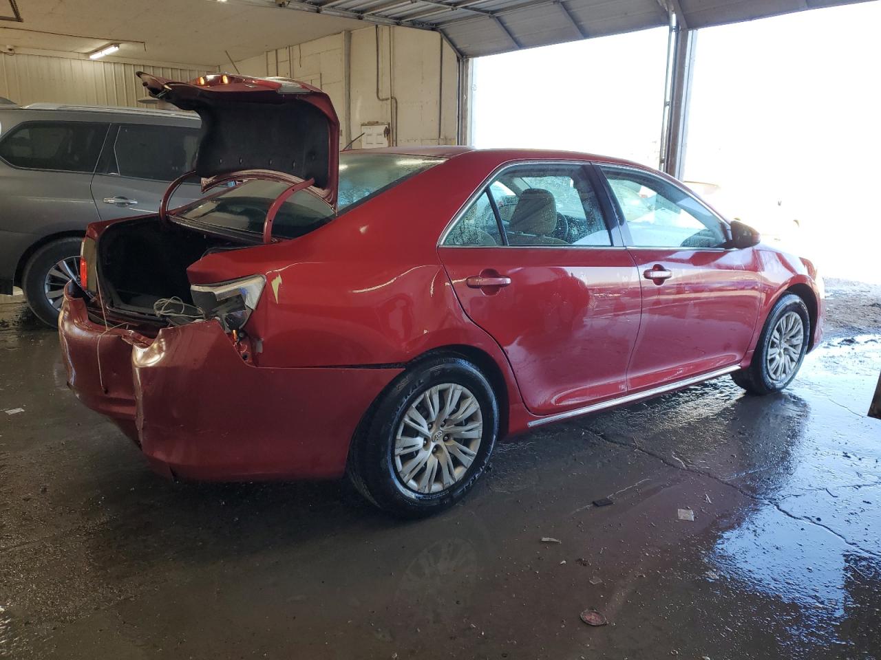 2014 Toyota Camry - Image 3