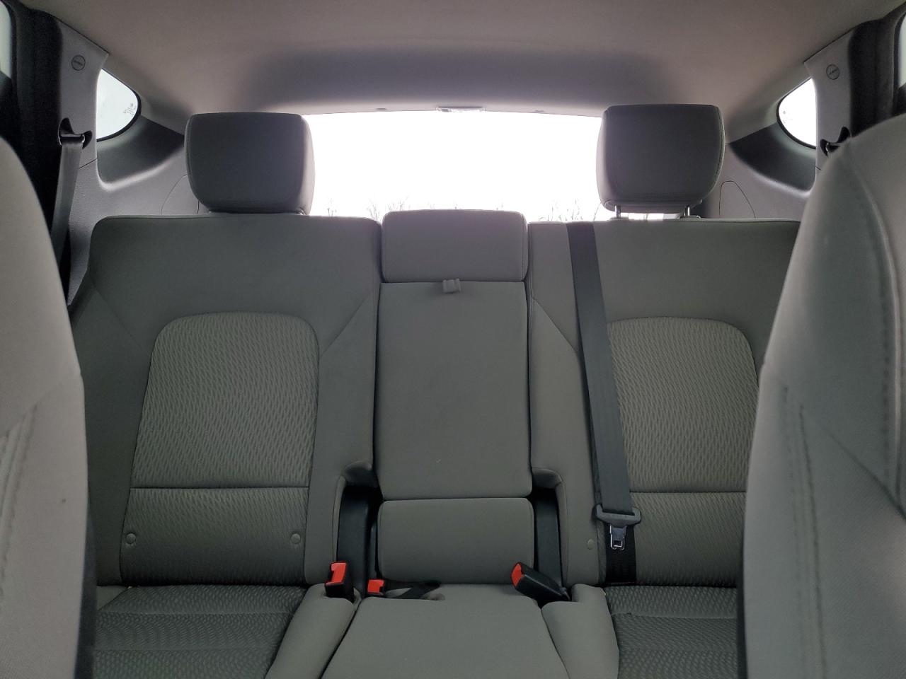 2018 Hyundai Santa Fe - Image 10