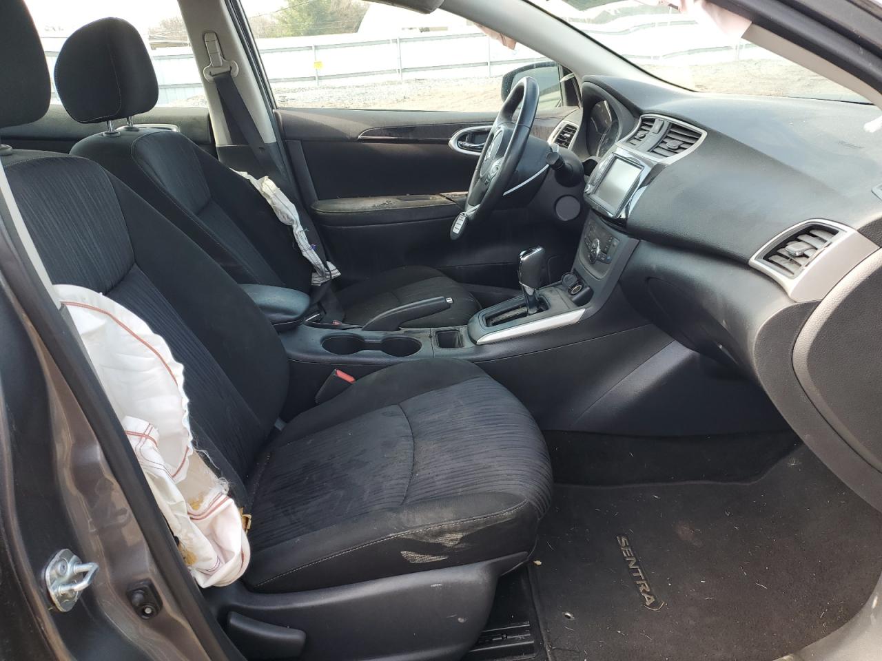 2019 Nissan Sentra - Image 7